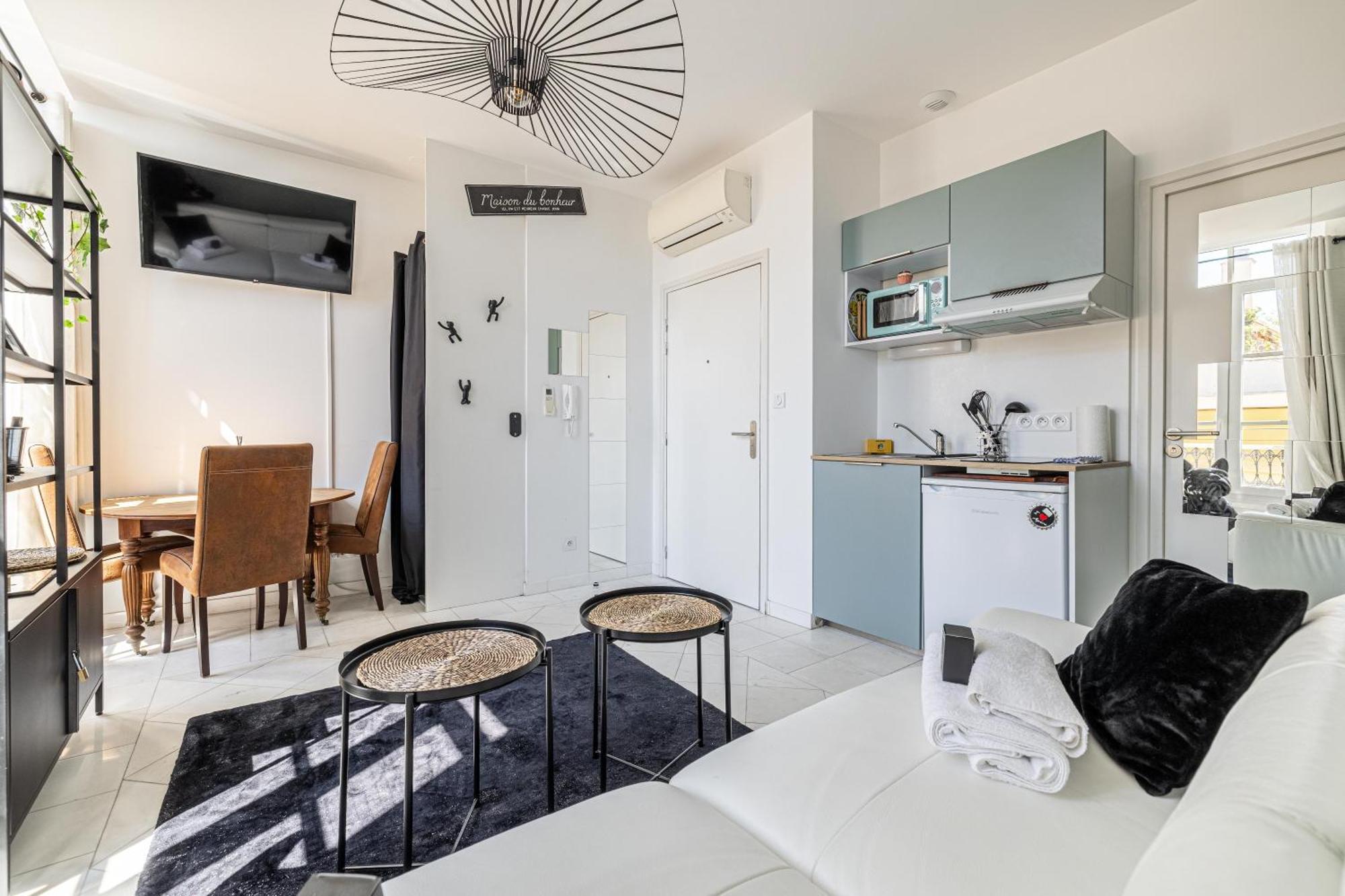Private - Small Studio For Two At 5 Minutes From Croisette Кан Екстериор снимка